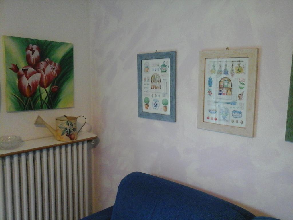 La Casa Di Ortensia Parma Room photo